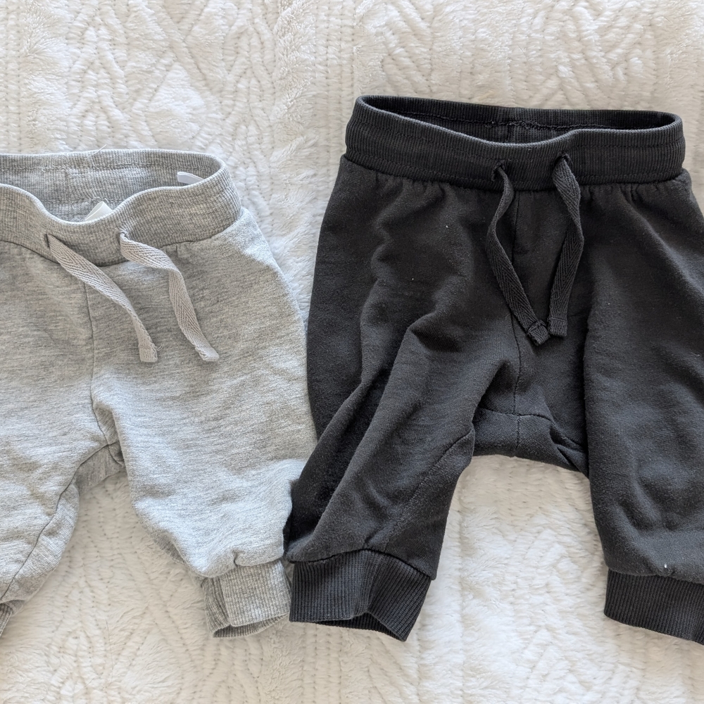Baby Bundle H&M 1-2 Months Black and Gray Jogger Pants